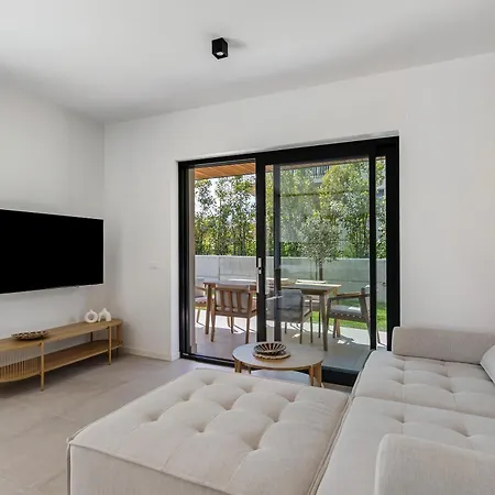 Luma With Private Pool Villa *