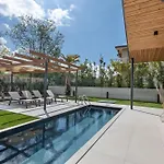 Villa Luma With Private Pool *