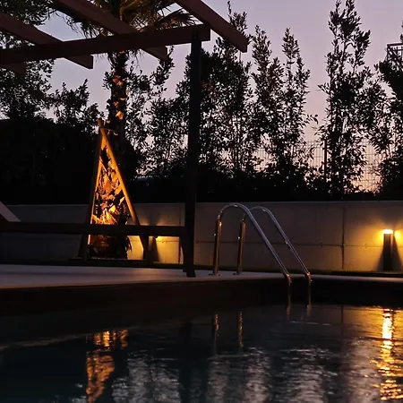 Luma With Private Pool Villa *