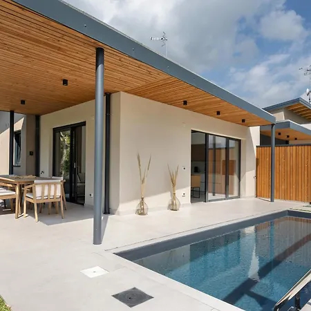 Luma With Private Pool Villa