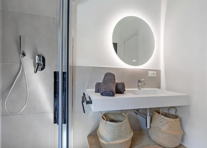 Luma With Private Pool * Lazise