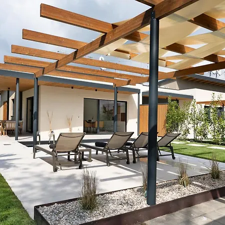Luma With Private Pool *