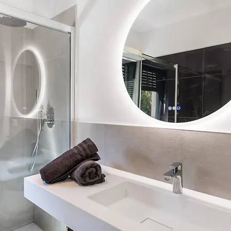 Luma With Private Pool
